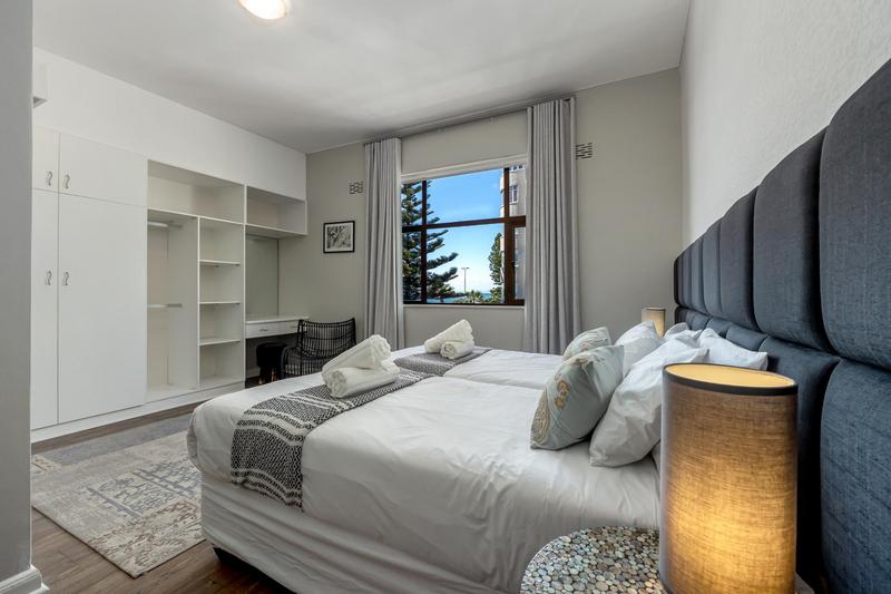 To Let 2 Bedroom Property for Rent in Sea Point Western Cape